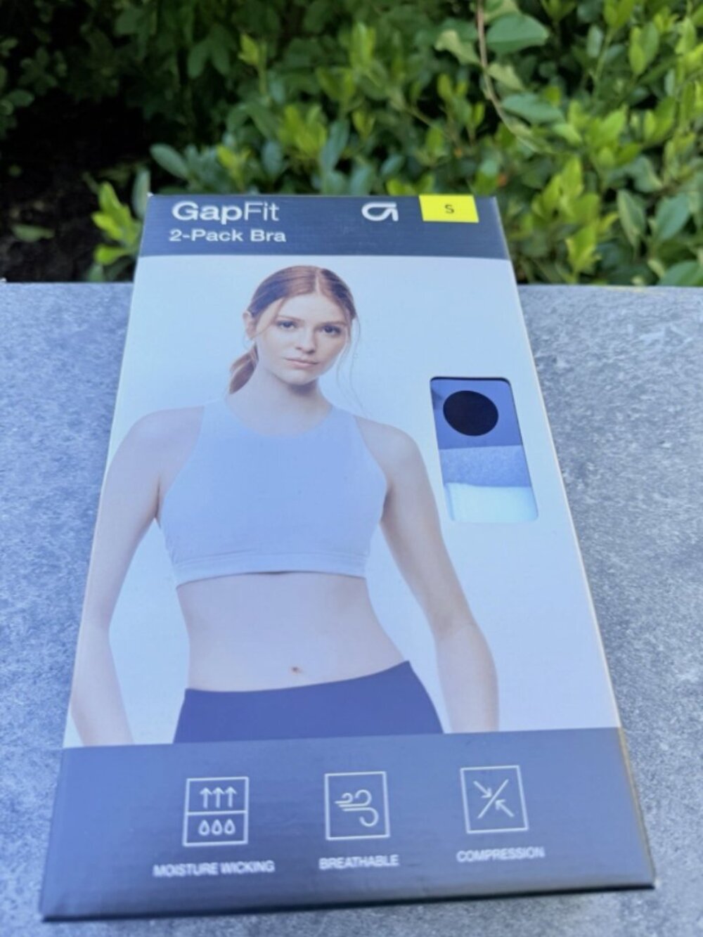 GapFit Women’s Sports Bras 2-Pack Black/White Small